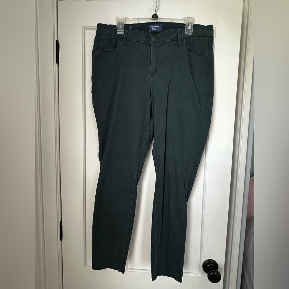 Old Navy Women's Dark Green Straight Leg Rockstar Jeans